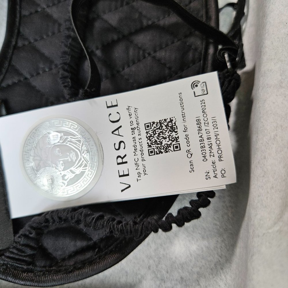 VERSACE Sleep Mask - Picture 5 of 5